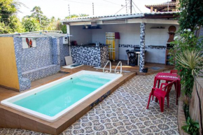 Casa com Churrasqueira e Piscina em Camacari BA